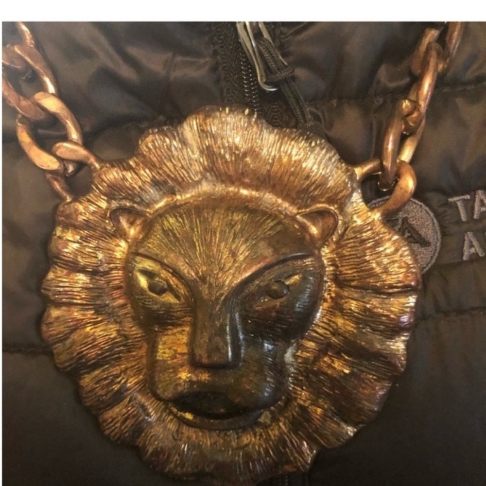 Lion Necklace Vintage Massive Lion Face Unusual Eyecatching Lion Face Unique